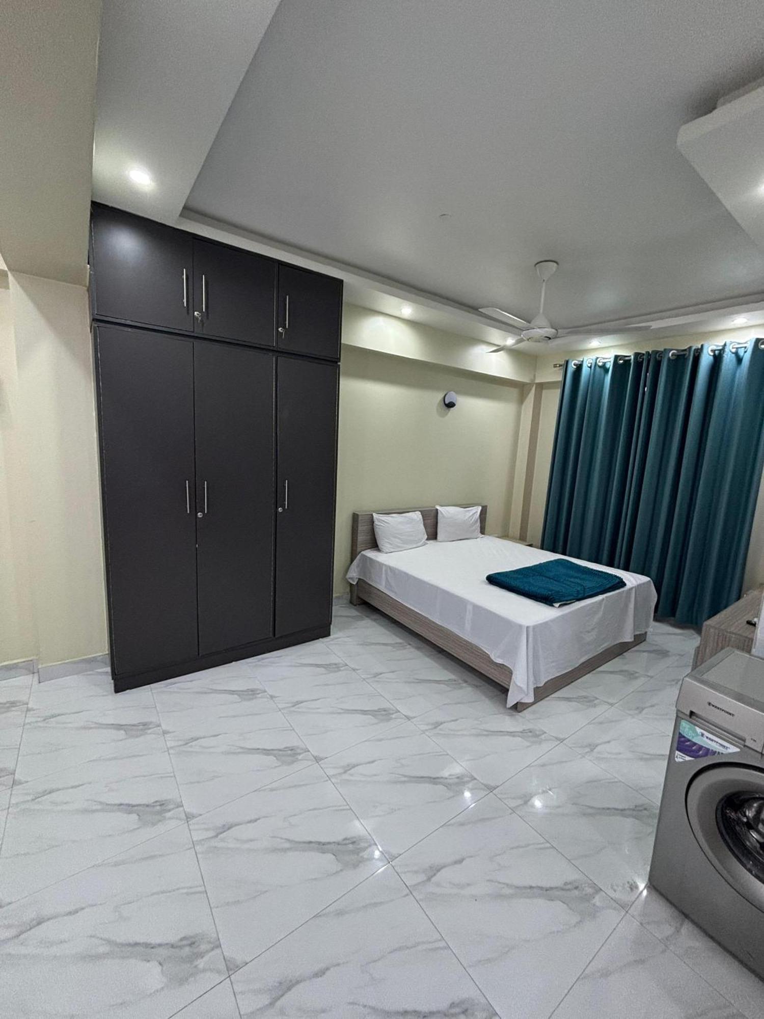 Elite Apartment, Banana-very Near To International Airport *